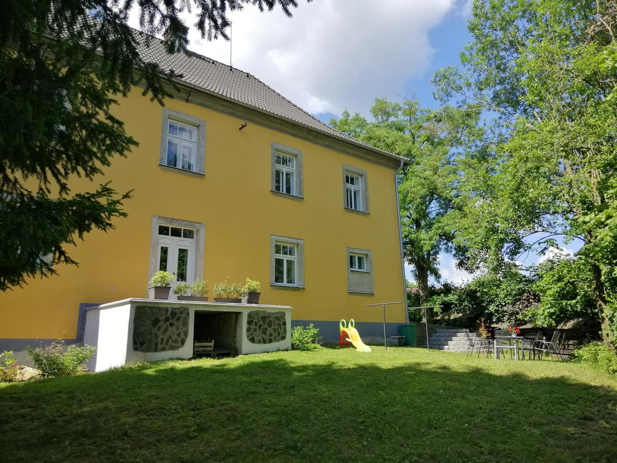 Apartman Fara Vcelakov Exterior photo
